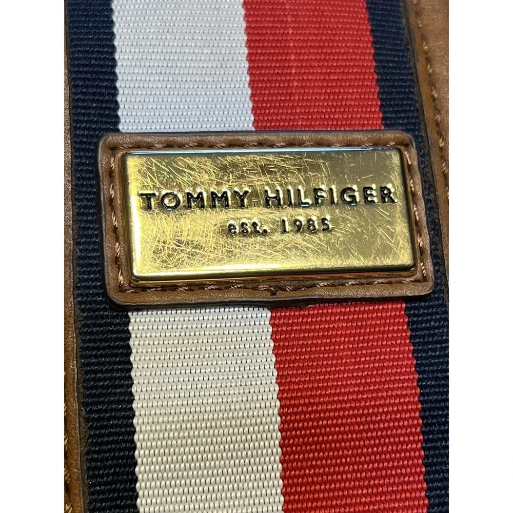 TOMMY HILFIGER CROSSBODY PURSE/BAG EUC‎